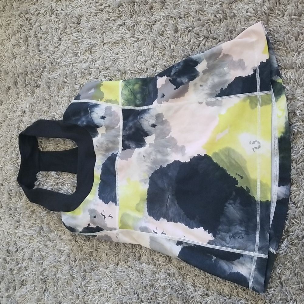 (8) Lululemon Athletica Scoop Neck Racerback Tank Workout Watercolor Design